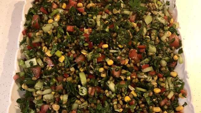 Faydası Bitmez: Maş Fasulyeli Salata