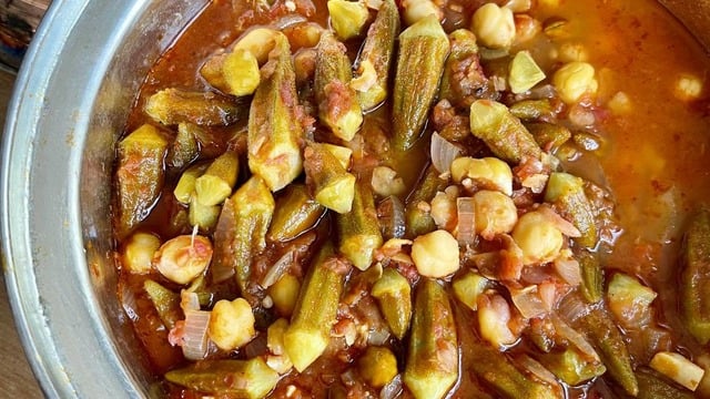 Acılı ve Ekşili: Zeytinyağlı Bamya