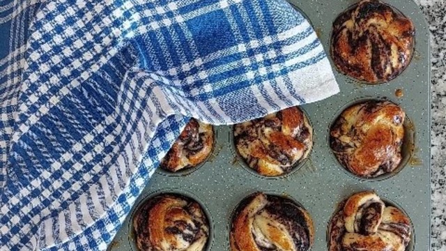 Görünümü Farklı: Zeytin Ezmeli Örgü Poğaça