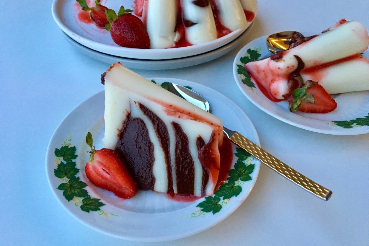 Enfes Uyumuyla: İki Renkli Puding