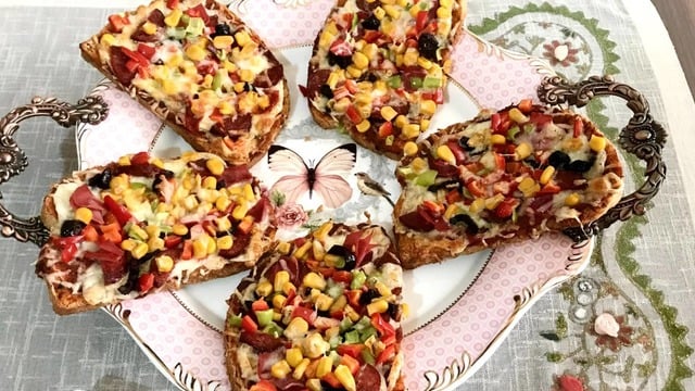Sofranın Yıldızı Olacak: Kahvaltılık Pratik Pizza