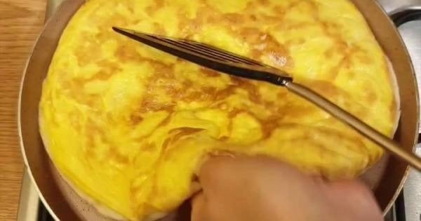 lavastan-kahvaltilik-omlet-durum-adim-4