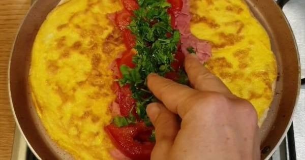 lavastan-kahvaltilik-omlet-durum-adim-5