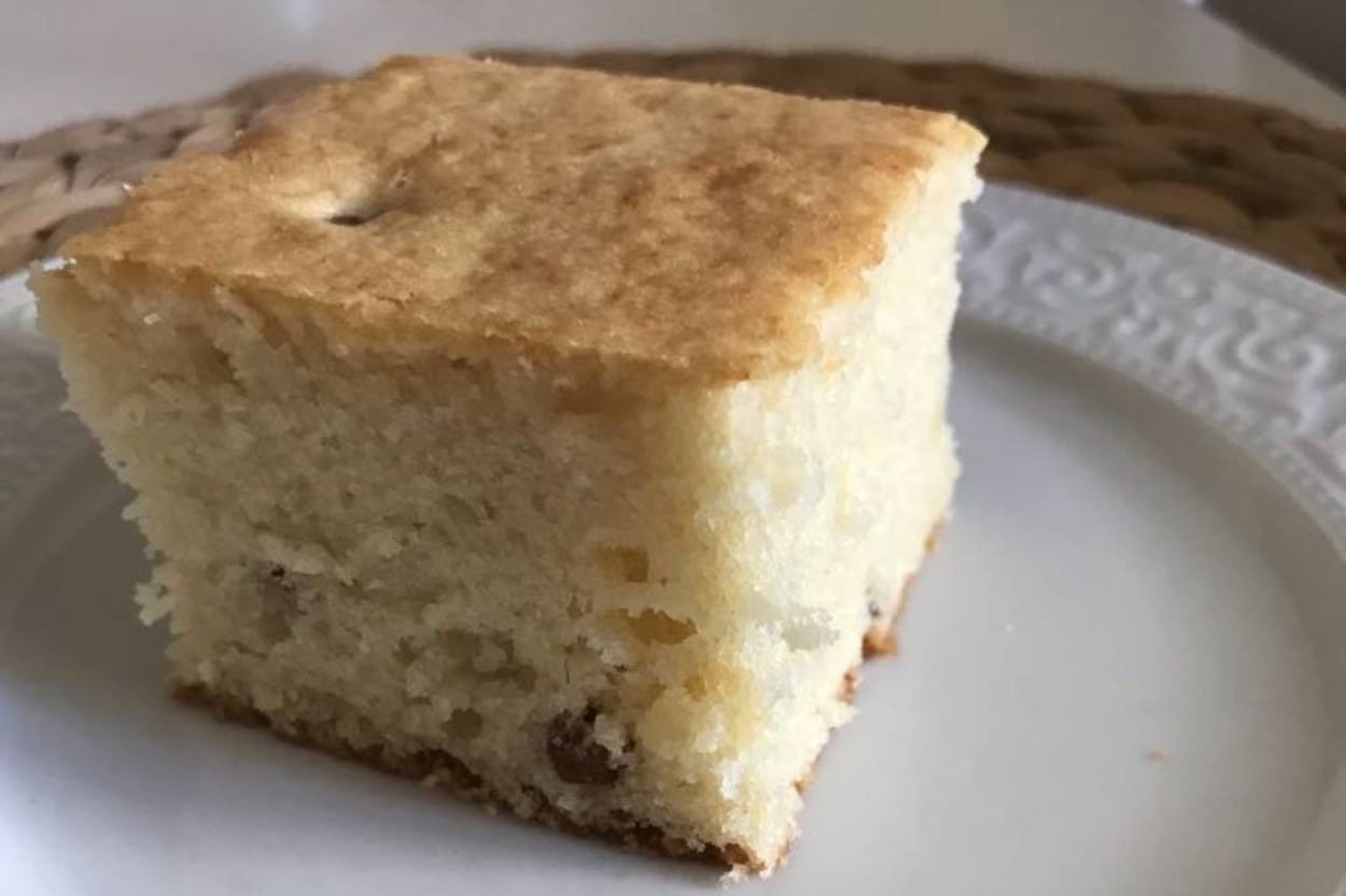 Lezzeti Şahane: Vanilyalı Kuru Üzümlü Kek