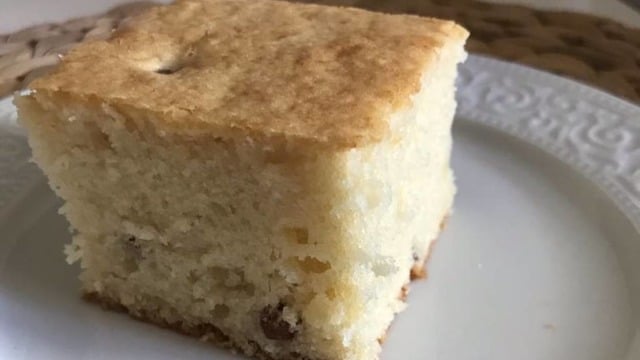Lezzeti Şahane: Vanilyalı Kuru Üzümlü Kek