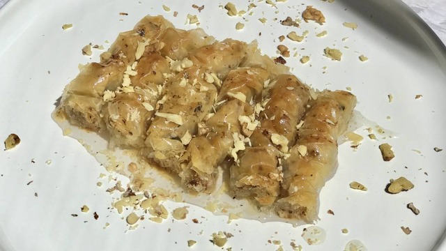 Nefis Şerbetli Tatlılarımızdan: Burma Tatlısı
