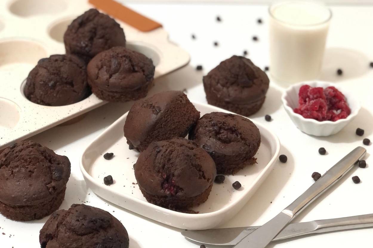 Orman Meyvesi Aromalı: Ahududulu Kakaolu Muffin