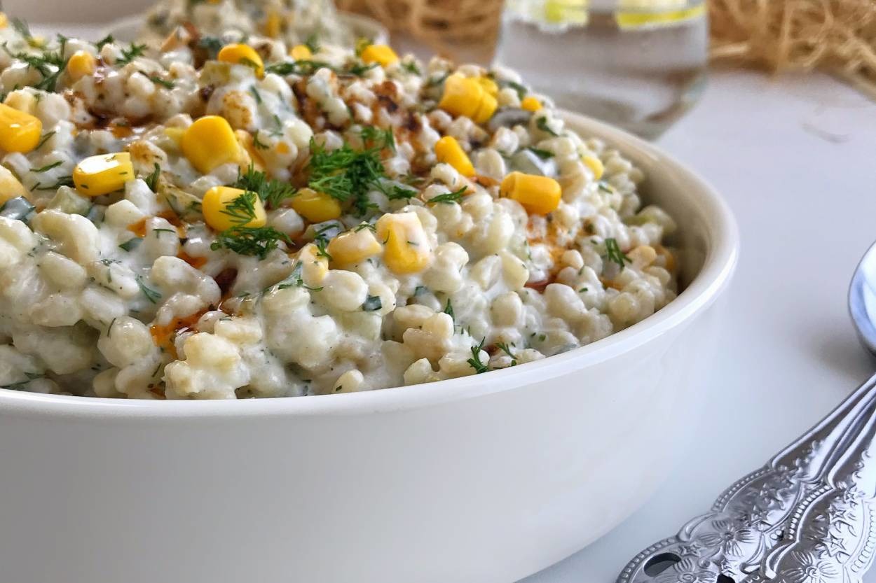 Pratik ve Lezzet Dolu: Yoğurtlu Bulgur Salatası