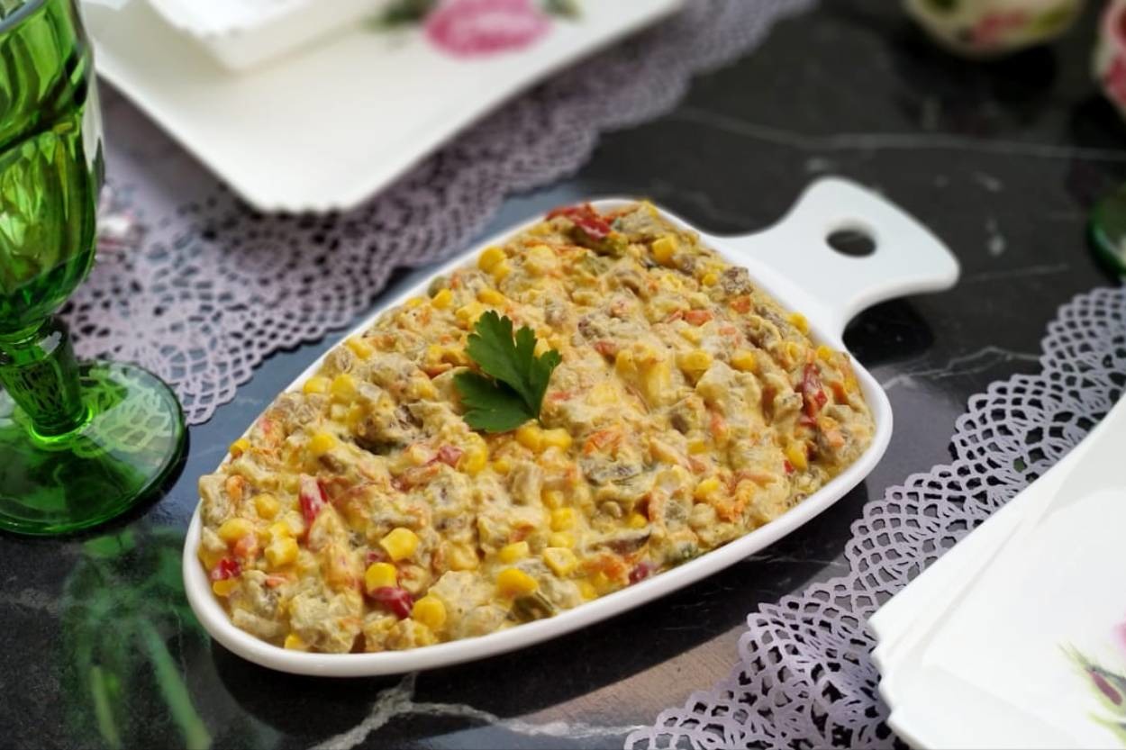 Sofralara Yancı: Köz Patlıcanlı Salata