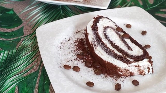 Görünümü Şahane: Tiramisu Rulo Pasta