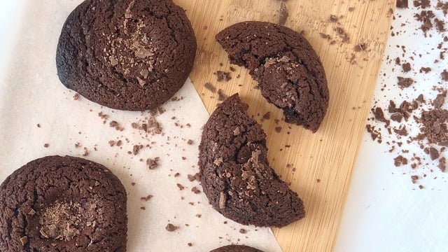 Dokusu Şahane: Kolay Brownie Kurabiye