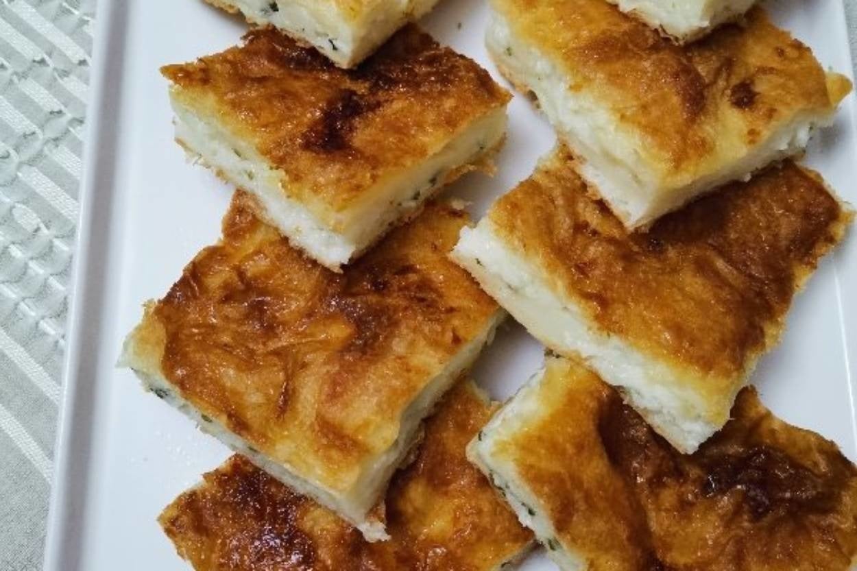Su Böreği Tadında: Sodalı Börek