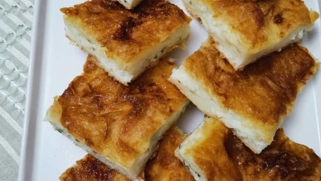 Su Böreği Tadında: Sodalı Börek