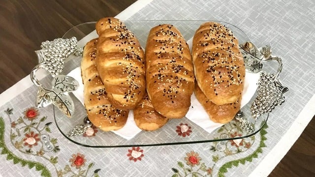 Kahvaltıya Hazırlanan: Maden Sulu Yumuşacık Poğaça