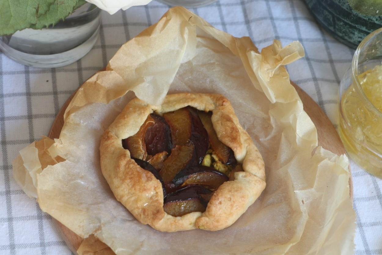 Tek Kişilik Lezzet: Mor Erikli Tart