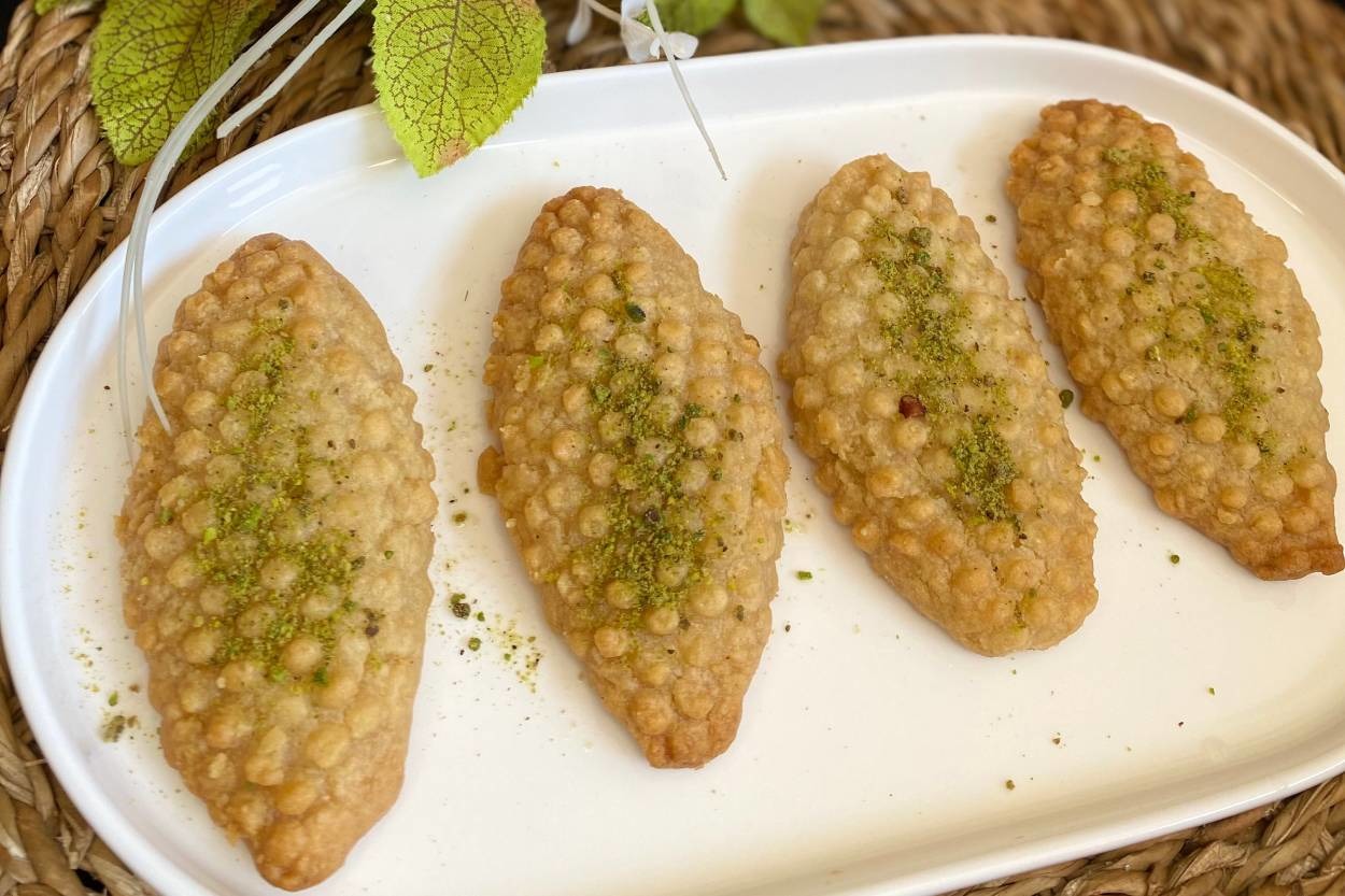 En Kolay Şerbetli Tatlılardan: Kalburabastı Tatlısı