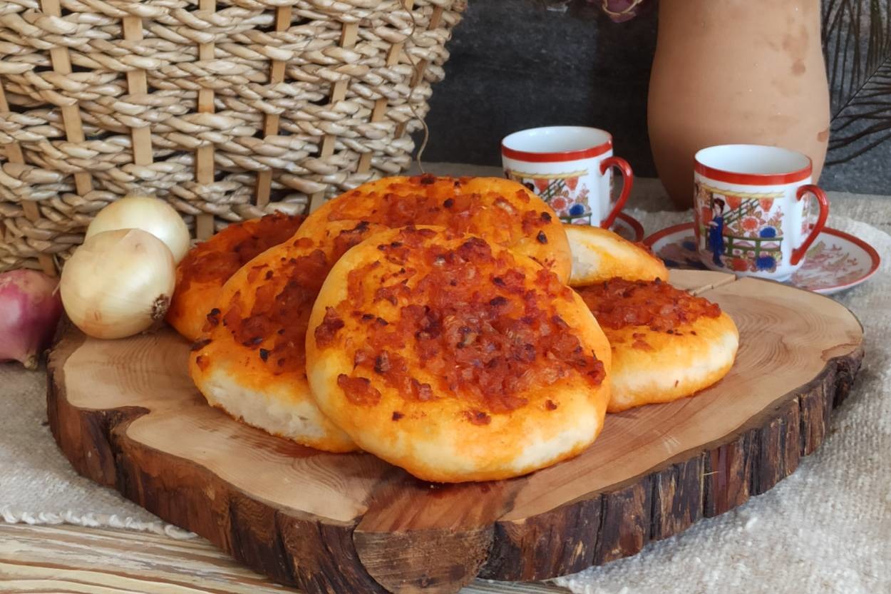 Tadı Damakta Kalan: Soğanlı Ekmek
