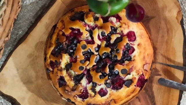 Ekşi Tatlı Uyumu: Soslu Yaz Keki
