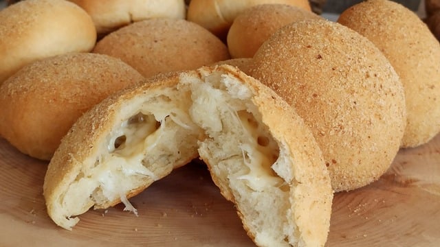 Ekmek Gibi: Yumurtasız Puf Poğaça