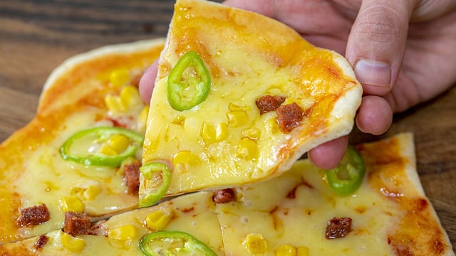 4 Dakikada Pişer: Mikrodalga Pizza