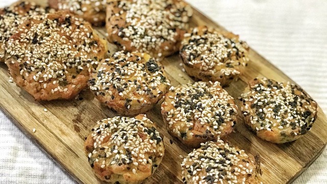 Oldukça Doyurucu: Patatesli Otlu Ekmek