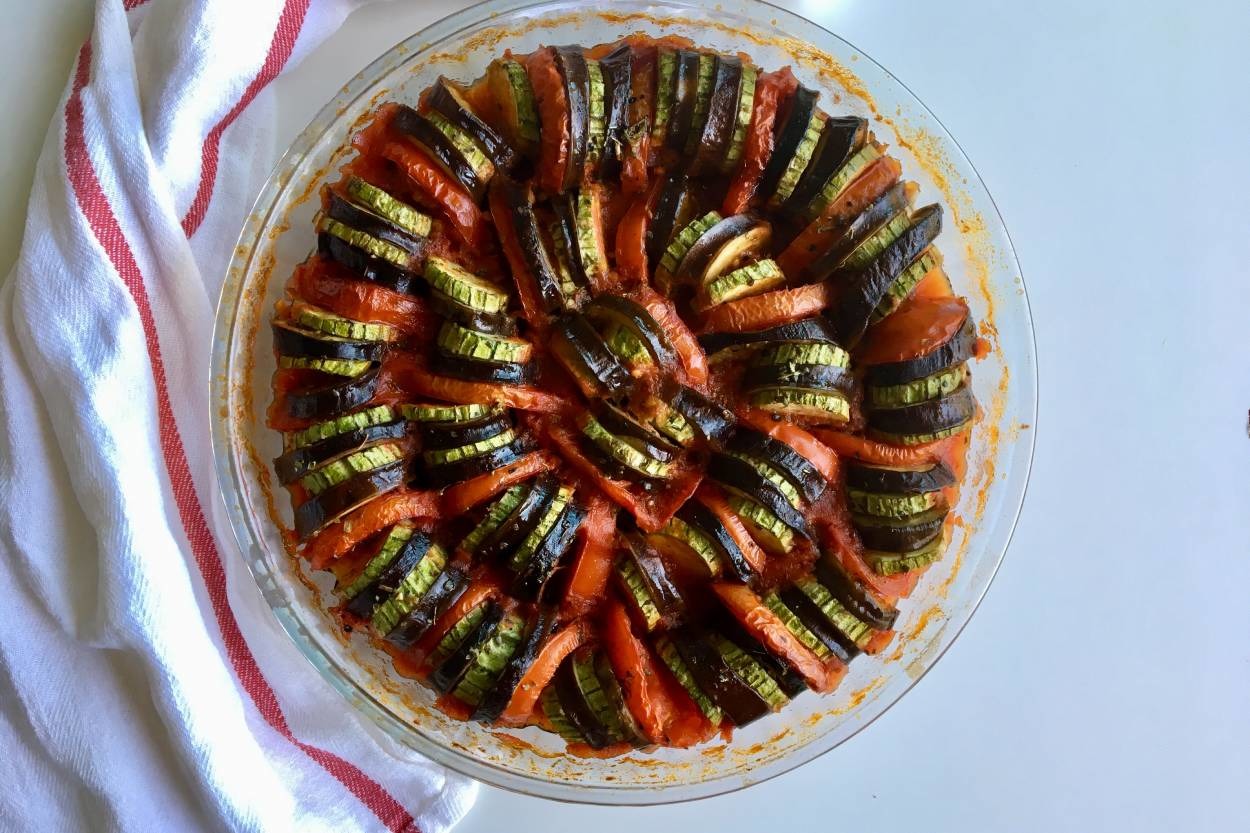 Yaz Sebzeleriyle Hazırlanan: Ratatouille (Ratatuy)