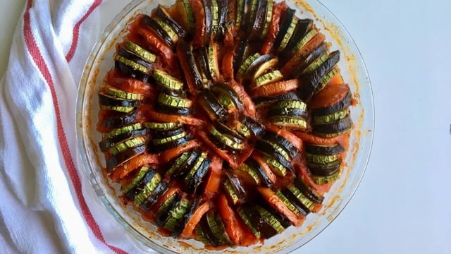 Yaz Sebzeleriyle Hazırlanan: Ratatouille (Ratatuy)