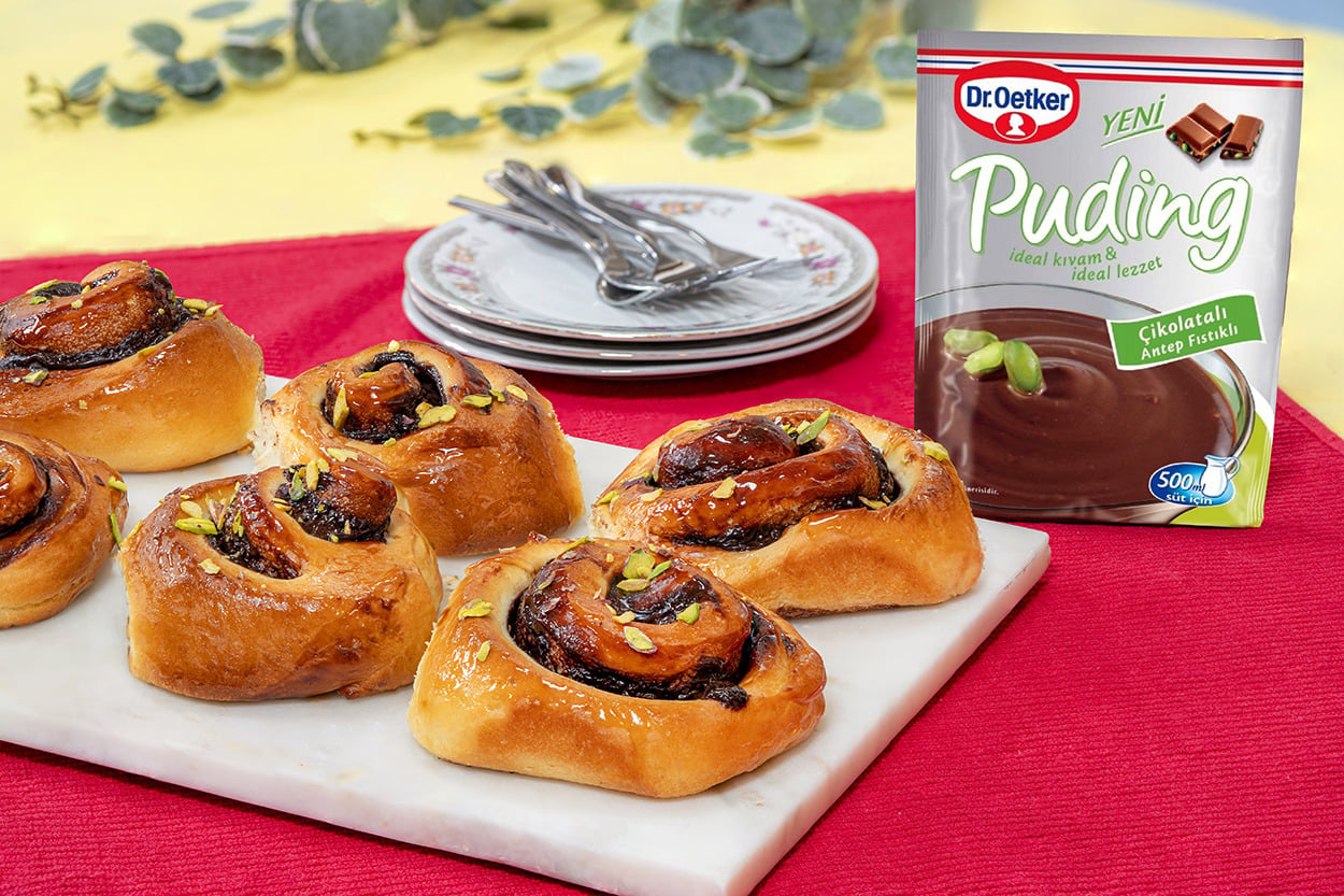 Antep Fıstıklı Aromasıyla: Pudingli Rulo Çörek