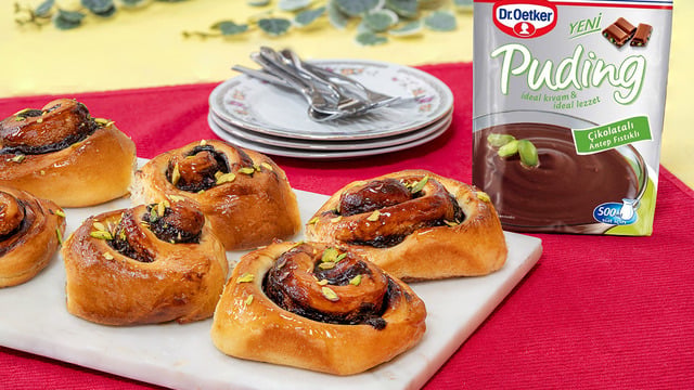 Antep Fıstıklı Aromasıyla: Pudingli Rulo Çörek