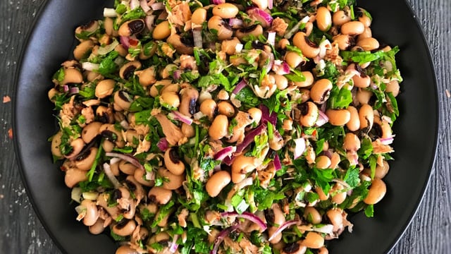 Lezzeti Dillere Dolanır: Ton Balıklı Börülce Salatası