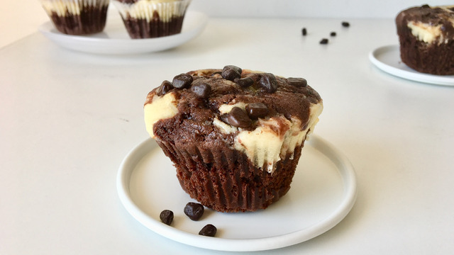 Çikolata Damlası Üstünde: Cheesecake'li Muffin