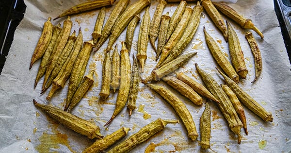 firinda-bamya-kizartmasi-asamasi-6