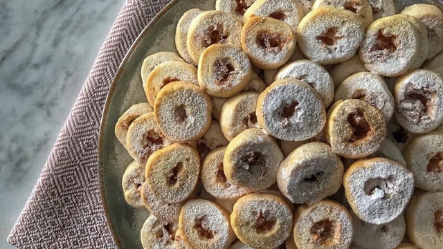 Ağızda Dağılsın: Elmalı Tarçınlı Kurabiye