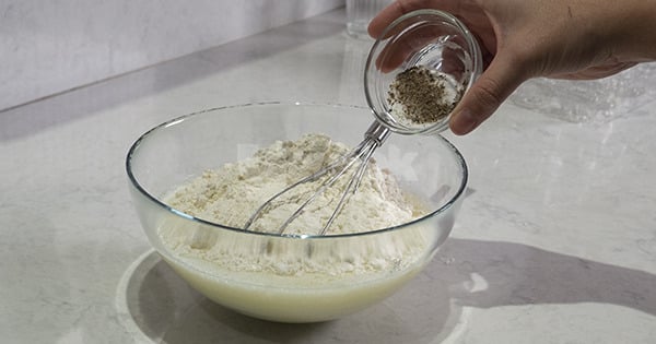 tost-makinesinde-peynirli-pofuduk