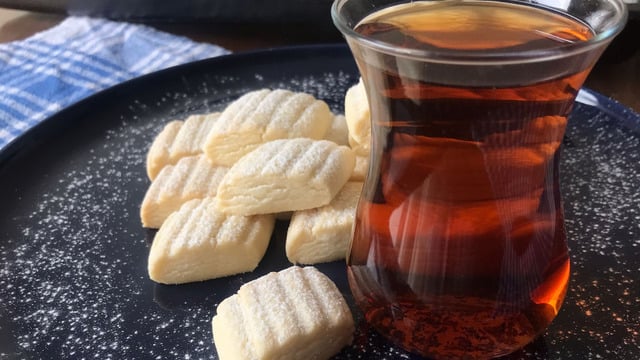 Ağızda Dağılsın, Tadı Unutulmasın: Kıyır Un Kurabiyesi