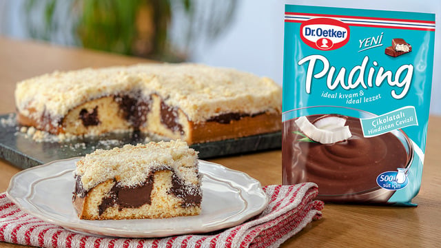 Hindistan Cevizli Üstelik: Puding Dolgulu Delikli Kek