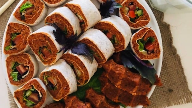 Damak Çatlatan: Sushi Çiğ Köfte