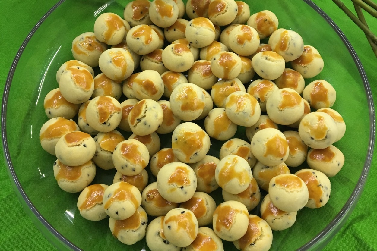 Ağızda Dağılan: Mini Çörek Otlu Kurabiye