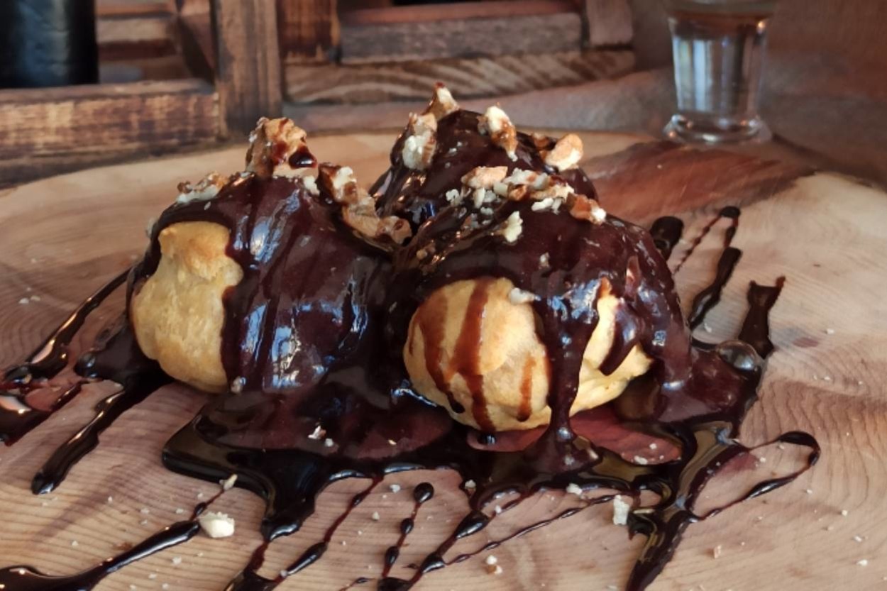Bayılarak Yiyeceğiniz: Tam Kıvamında Profiterol