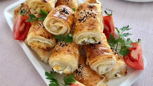 İstediğiniz Öğünlere: Peynirli Çıtır Börek