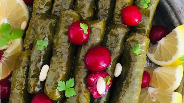 Lezzet Şöleni: Vişneli Yaprak Sarma