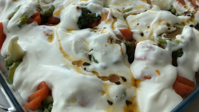 Düşük Kalorili Beslenenlere: Yoğurtlu Brokoli Salatası