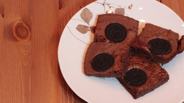 Damak Patlatır: Üç Malzemeli Nutella Brownie [İZLE]