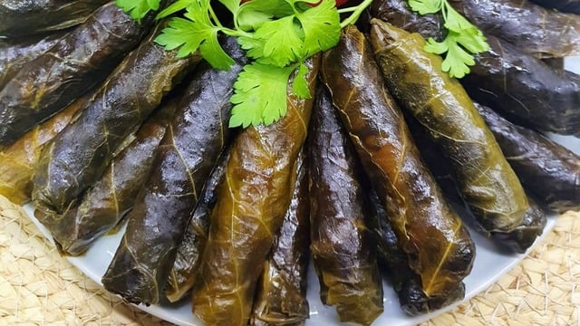 Her Emeğe Değer: Zeytinyağlı Karalahana Sarması