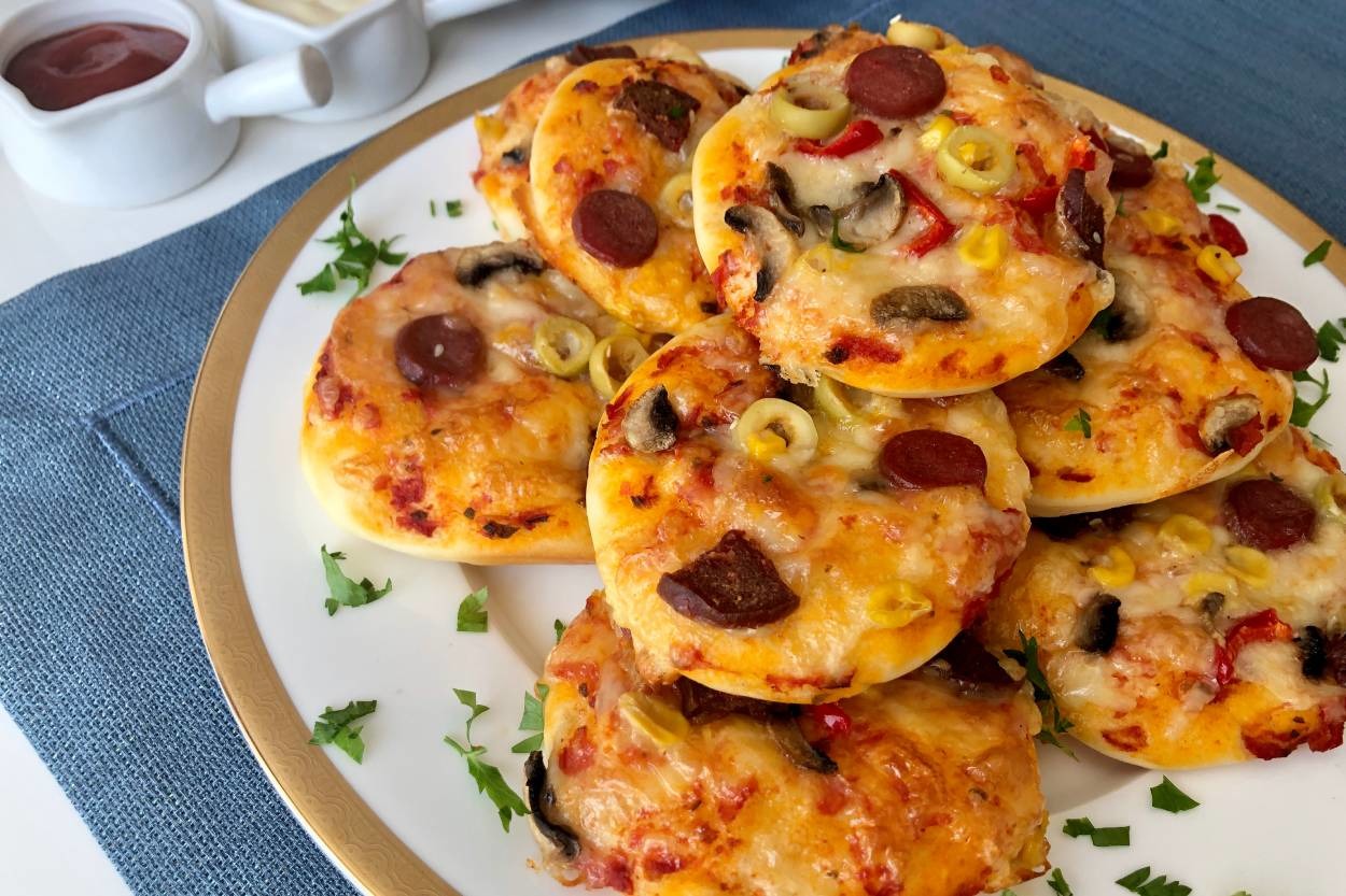 Hafta Sonu Kahvaltılarına: Mini Pizza
