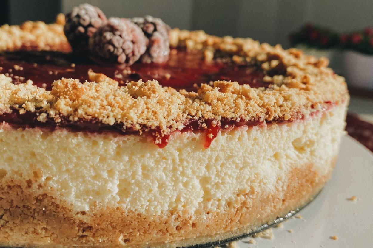 Tadıyla Sizi Mest Edecek: Orman Meyveli Cheesecake