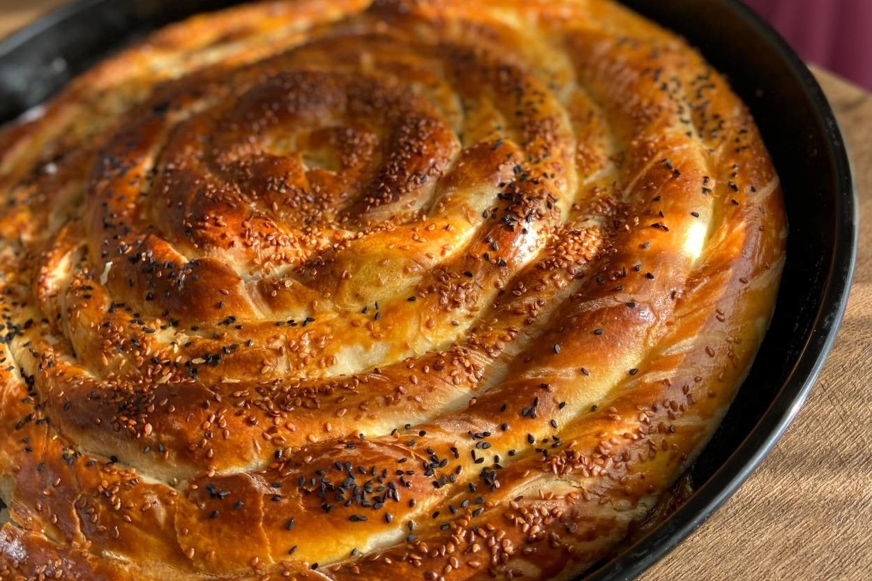 Dilediğiniz Malzemelerle: El Açması Börek