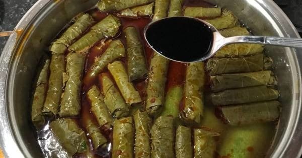 sumak-eksili-zeytinyagli-dolma-adim-4
