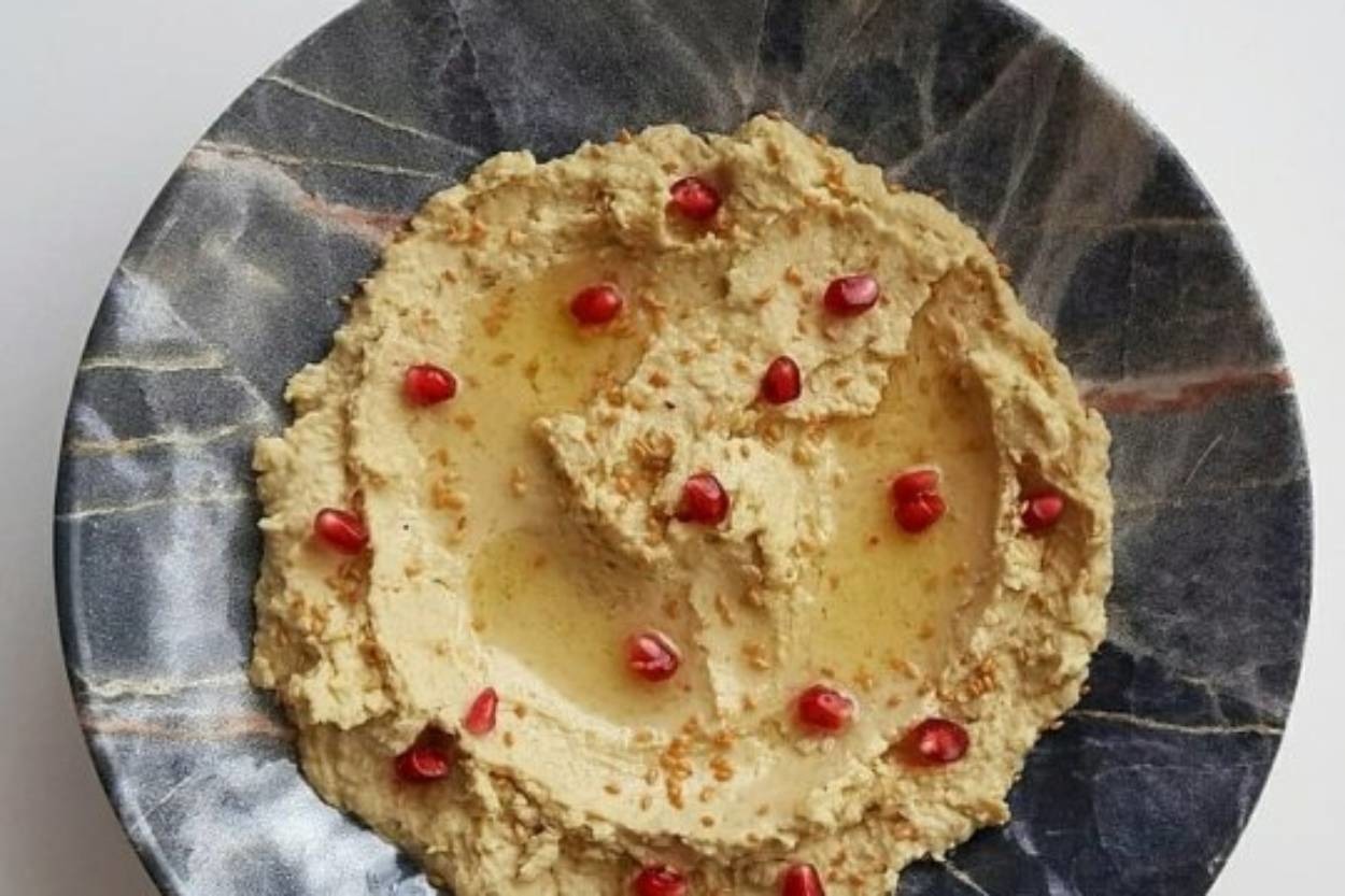 Geleneksel Bir Lezzet: Pratik Humus