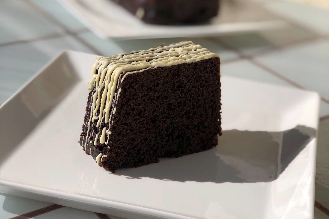 Çay Saatlerinin Gözdesi: Kakaolu Kek
